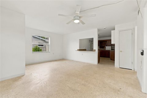 Villa ou maison à vendre à Saint Petersburg, Floride: 3 chambres, 138.42 m2 № 2405126 - photo 2
