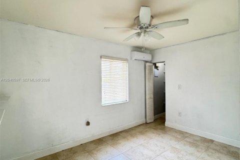 Commercial property in Miami, Florida 189.43 sq.m. № 2088266 - photo 7