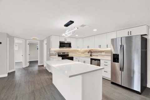 Casa en venta en New Port Richey, Florida, 4 dormitorios, 118.54 m2 № 1805075 - foto 4