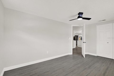 Casa en venta en New Port Richey, Florida, 4 dormitorios, 118.54 m2 № 1805075 - foto 11