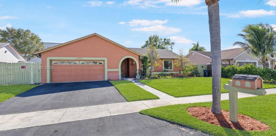 Villa ou maison à Homestead, Floride 3 chambres, 135.92 m2 № 2017719