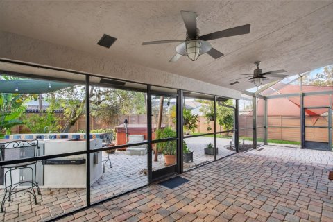 Villa ou maison à vendre à Margate, Floride: 3 chambres, 195.65 m2 № 2004734 - photo 7