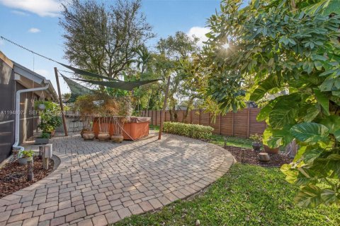 Villa ou maison à vendre à Margate, Floride: 3 chambres, 195.65 m2 № 2004734 - photo 14