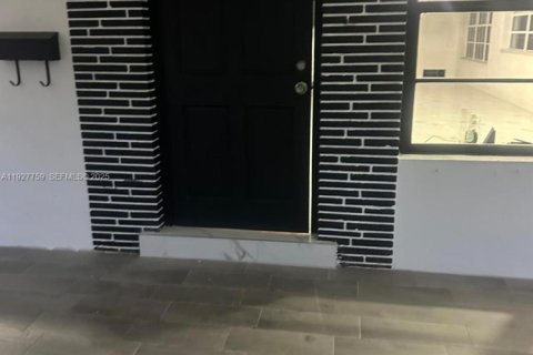 Купить виллу или дом в Холливуд, Флорида 3 спальни, 157.38м2, № 1988023 - фото 20