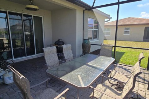 Casa en alquiler en Port St. Lucie, Florida, 3 dormitorios, 153.2 m2 № 2083439 - foto 24