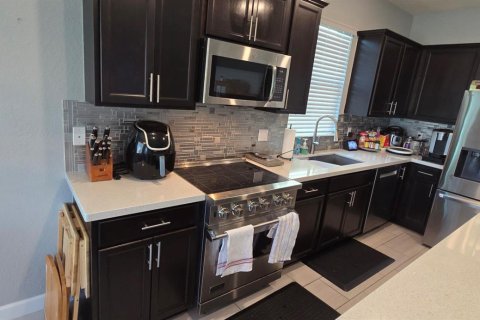 Casa en alquiler en Port St. Lucie, Florida, 3 dormitorios, 153.2 m2 № 2083439 - foto 6