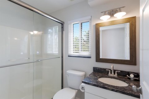 Propiedad comercial en venta en Bradenton Beach, Florida, 5 dormitorios, 217.58 m2 № 1824928 - foto 14