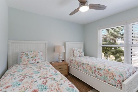 Propiedad comercial en venta en Bradenton Beach, Florida, 5 dormitorios, 217.58 m2 № 1824928 - foto 15
