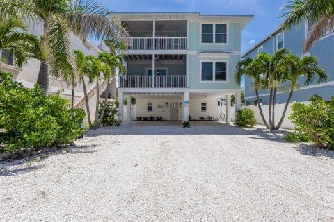 Propiedad comercial en venta en Bradenton Beach, Florida, 5 dormitorios, 217.58 m2 № 1824928 - foto 2