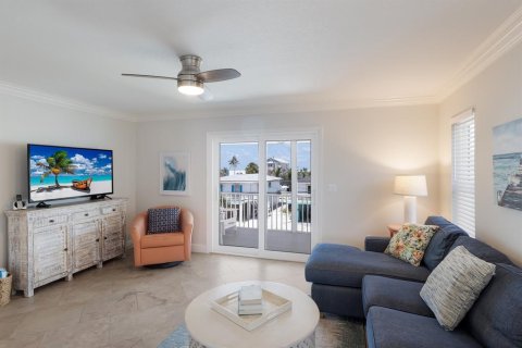 Propiedad comercial en venta en Bradenton Beach, Florida, 5 dormitorios, 217.58 m2 № 1824928 - foto 22