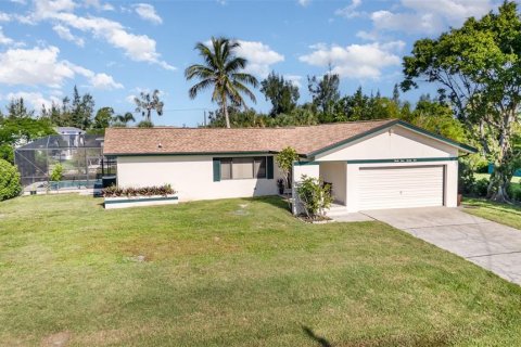 Casa en venta en Punta Gorda, Florida, 3 dormitorios, 142.79 m2 № 1827648 - foto 1