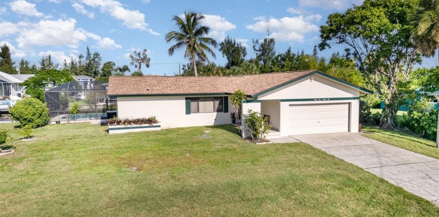 Casa en Punta Gorda, Florida 3 dormitorios, 142.79 m2 № 1827648