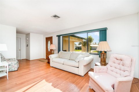 Casa en venta en Punta Gorda, Florida, 3 dormitorios, 142.79 m2 № 1827648 - foto 6