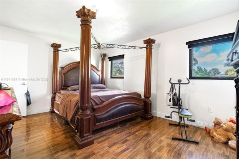 Купить виллу или дом в Майами-Гарденс, Флорида 4 спальни, 141.12м2, № 1966922 - фото 12