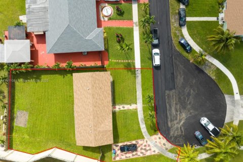 Купить виллу или дом в Майами-Гарденс, Флорида 4 спальни, 141.12м2, № 1966922 - фото 3