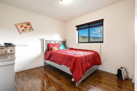 Купить виллу или дом в Майами-Гарденс, Флорида 4 спальни, 141.12м2, № 1966922 - фото 15