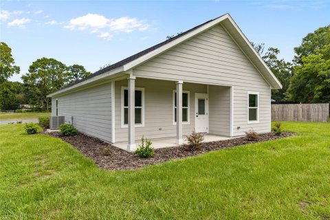 House in Newberry, Florida 3 bedrooms, 120.03 sq.m. № 1847109 - photo 18