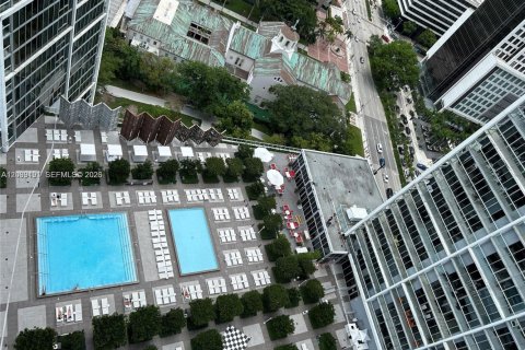 Condo in Miami, Florida, 2 bedrooms  № 2082993 - photo 23