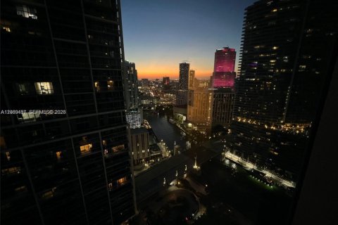 Condo in Miami, Florida, 2 bedrooms  № 2082993 - photo 28
