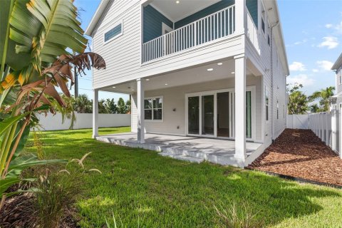 Casa en venta en Saint Petersburg, Florida, 3 dormitorios, 275.36 m2 № 2205592 - foto 20