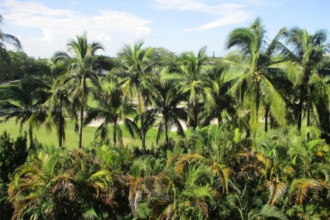 Condominio en venta en Hallandale Beach, Florida, 1 dormitorio, 72.93 m2 № 1947948 - foto 5