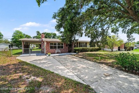 House in Cocoa, Florida 2 bedrooms, 94.02 sq.m. № 2104518