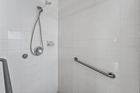 Casa en venta en Brandon, Florida, 3 dormitorios, 168.52 m2 № 1899831 - foto 21