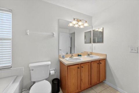 Casa en venta en Brandon, Florida, 3 dormitorios, 168.52 m2 № 1899831 - foto 22
