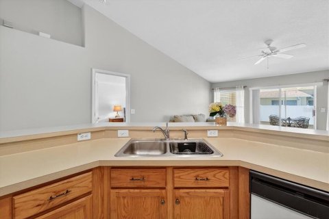 Casa en venta en Brandon, Florida, 3 dormitorios, 168.52 m2 № 1899831 - foto 14