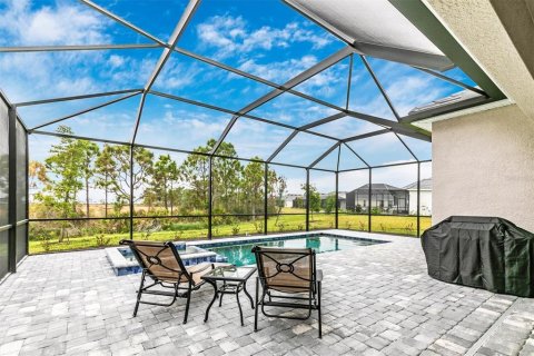 House in Venice, Florida 3 bedrooms, 208.75 sq.m. № 2232979 - photo 21