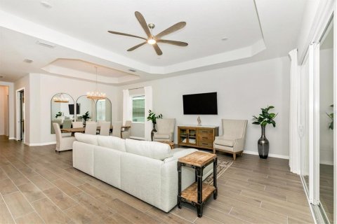 House in Venice, Florida 3 bedrooms, 208.75 sq.m. № 2232979 - photo 16