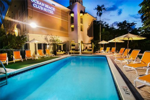 Condo in Fort Lauderdale, Florida  № 2013297 - photo 4