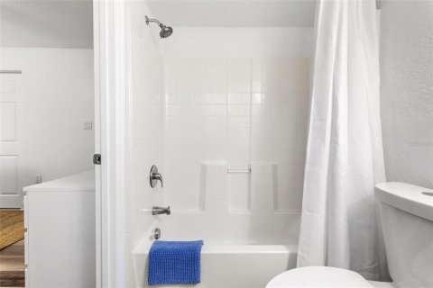 Condominio en alquiler en Indian Rocks Beach, Florida, 1 dormitorio, 55.56 m2 № 1895160 - foto 16