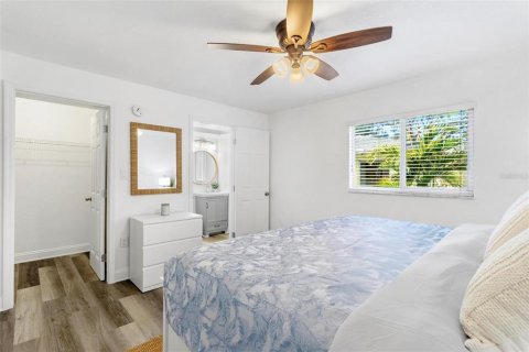 Condominio en alquiler en Indian Rocks Beach, Florida, 1 dormitorio, 55.56 m2 № 1895160 - foto 12