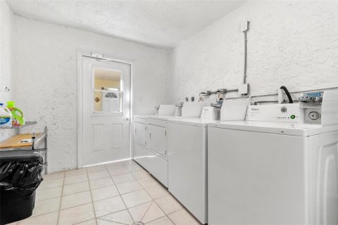 Condominio en alquiler en Indian Rocks Beach, Florida, 1 dormitorio, 55.56 m2 № 1895160 - foto 18