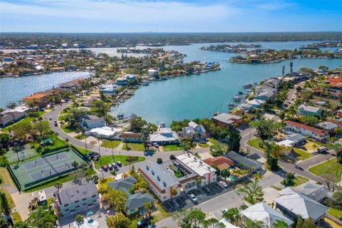 Condominio en alquiler en Indian Rocks Beach, Florida, 1 dormitorio, 55.56 m2 № 1895160 - foto 30