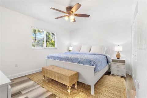 Condominio en alquiler en Indian Rocks Beach, Florida, 1 dormitorio, 55.56 m2 № 1895160 - foto 11