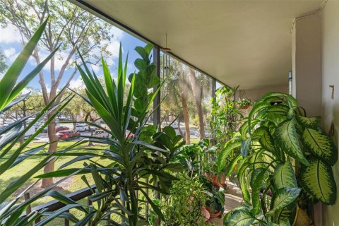 Copropriété à vendre à Miami, Floride: 2 chambres, 89.65 m2 № 2090776 - photo 20