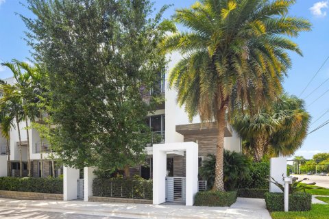 Adosado en Boca Raton, Florida 3 dormitorios, 203.36 m2 № 2147341