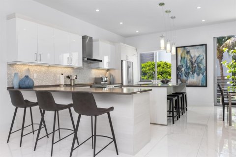 Touwnhouse à vendre à Boca Raton, Floride: 3 chambres, 203.36 m2 № 2147341 - photo 13