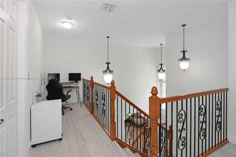 Casa en venta en Miramar, Florida, 5 dormitorios, 290.04 m2 № 1862092 - foto 18
