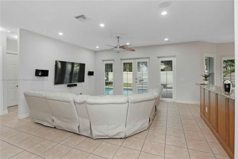 Casa en venta en Miramar, Florida, 5 dormitorios, 290.04 m2 № 1862092 - foto 16
