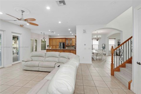 Casa en venta en Miramar, Florida, 5 dormitorios, 290.04 m2 № 1862092 - foto 12