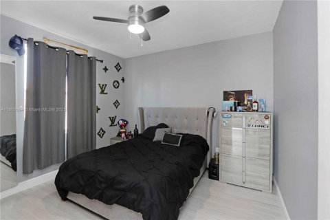 Casa en venta en Miramar, Florida, 5 dormitorios, 290.04 m2 № 1862092 - foto 25