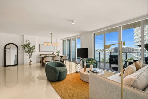 Condo in Miami Beach, Florida, 3 bedrooms  № 2012870