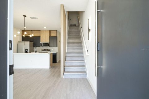 Touwnhouse à vendre à Kissimmee, Floride: 3 chambres, 126.35 m2 № 2222379 - photo 3