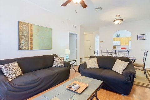 Condo in Kissimmee, Florida, 2 bedrooms  № 2430800 - photo 9
