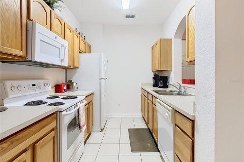 Condo in Kissimmee, Florida, 2 bedrooms  № 2430800 - photo 19