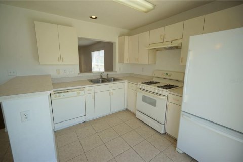 Villa ou maison à louer à Lutz, Floride: 4 chambres, 134.24 m2 № 2120215 - photo 8
