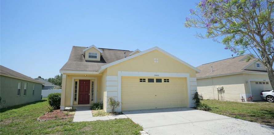 Villa ou maison à Lutz, Floride 4 chambres, 134.24 m2 № 2120215